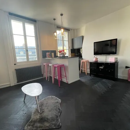 « l' Apart » Plein Centre Apartment *